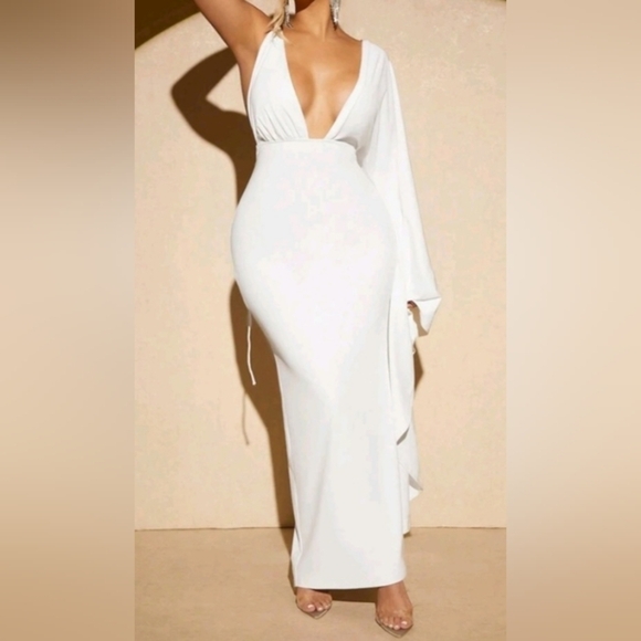 Chic White One Shoulder Dress - Picture 4 of 6